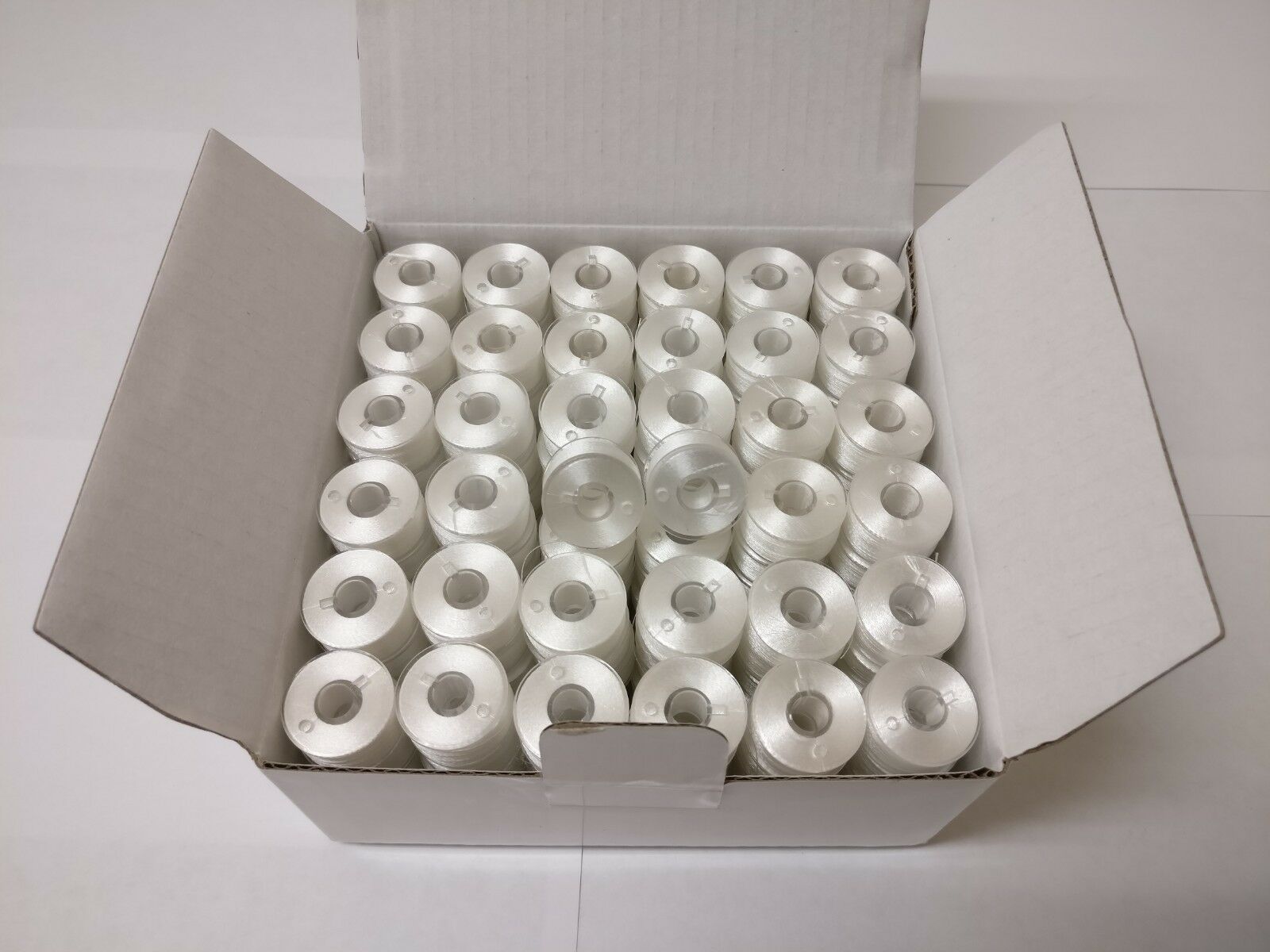 Prewound Bobbins,size A, Class 15, 15j, Sa156, Plastic Sided,144pcs, 60s/2 White
